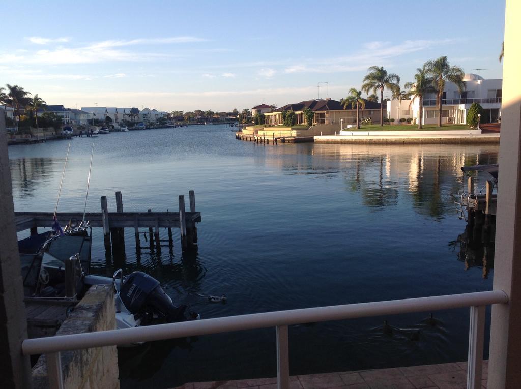 Waterside Canal Dreams Mandurah Exteriör bild